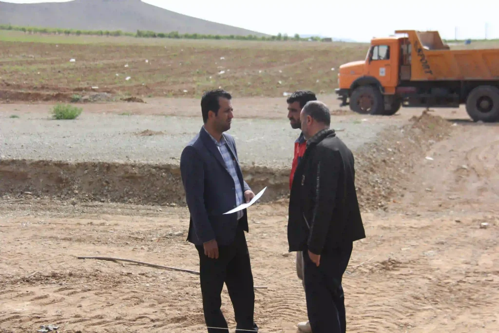 تسطیح و اجرای فنداسیون حسینیه سید الشهدا 