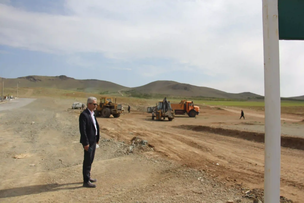 تسطیح و اجرای فنداسیون حسینیه سید الشهدا 